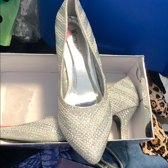 Silver beaded shoes - Picture 2 of 3